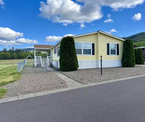 8401 Old Stage Rd UNIT 91, Central Point, OR 97502