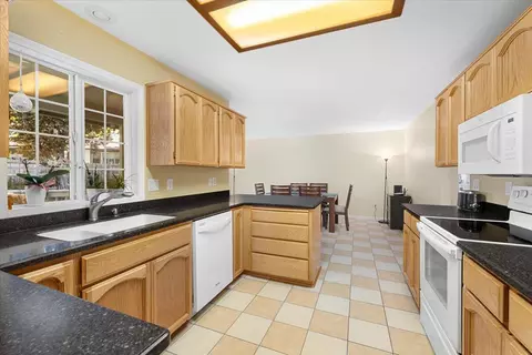 3040 Ruby Dr, Medford, OR 97504 photo 10