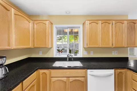 3040 Ruby Dr, Medford, OR 97504 photo 11