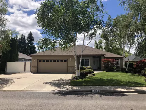 3454 Blueblossom Dr, Medford, OR 97504