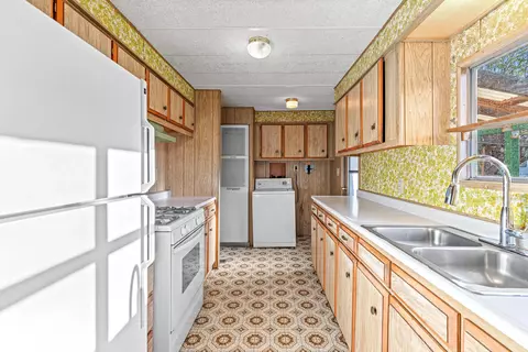 421 Stevens Rd #21, Eagle Point, OR 97524 photo 8