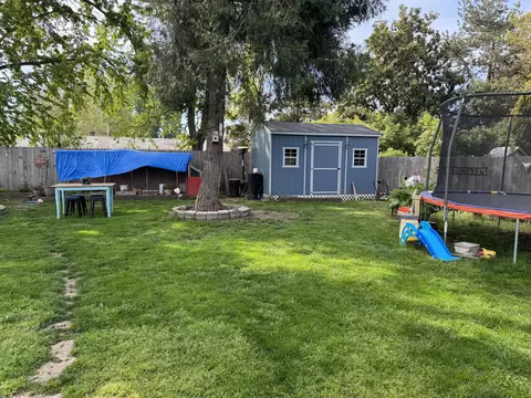 449 W Pine St, Central Point, OR 97502 photo 6