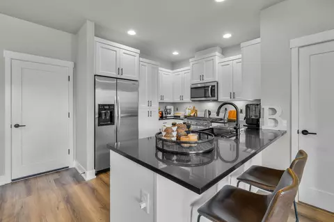 Kitchen - 3735 Eagle Rd, Bend, OR 97701 photo 1 of 4