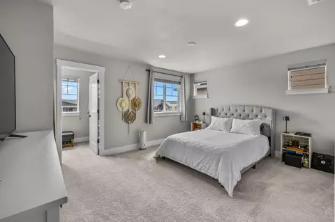 Bedroom - 3735 Eagle Rd, Bend, OR 97701 photo 1 of 8