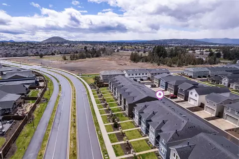 View/Area - 3735 Eagle Rd, Bend, OR 97701 photo 4 of 20