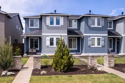 Exterior - 3735 Eagle Rd, Bend, OR 97701 photo 2 of 11