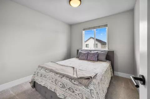 Bedroom - 3735 Eagle Rd, Bend, OR 97701 photo 5 of 8