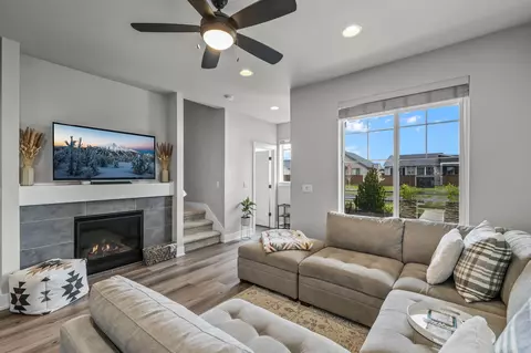 Living - 3735 Eagle Rd, Bend, OR 97701 photo 2 of 2