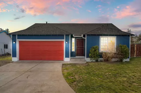 668 SW Cedar Hill Dr, Madras, OR 97741