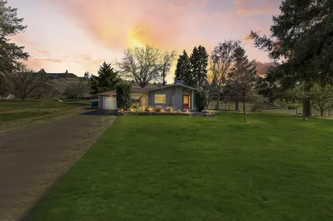 6285 NW Vanora Dr, Madras, OR 97741