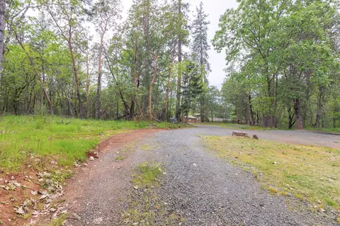 1111 Summit Loop, Grants Pass, OR 97527 photo 35