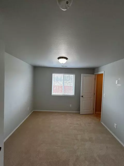 Bedroom - 63773 Hunters Cir, Bend, OR 97701 photo 2 of 2