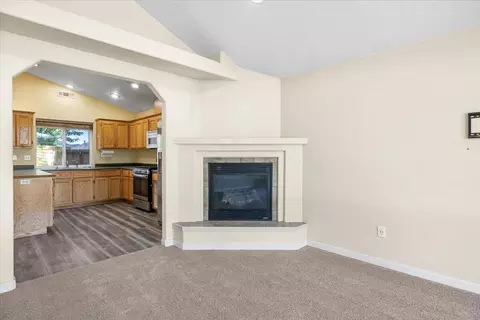 1336 Hawk Dr, Central Point, OR 97502 photo 7