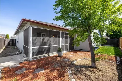 1336 Hawk Dr, Central Point, OR 97502 photo 23
