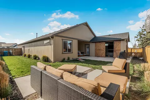 Exterior - 63832 Wellington St, Bend, OR 97701 photo 11 of 11