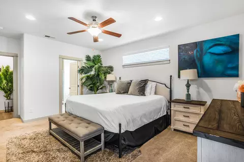 Bedroom - 63832 Wellington St, Bend, OR 97701 photo 6 of 7