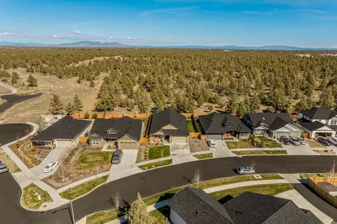 View/Area - 63832 Wellington St, Bend, OR 97701 photo 1 of 13