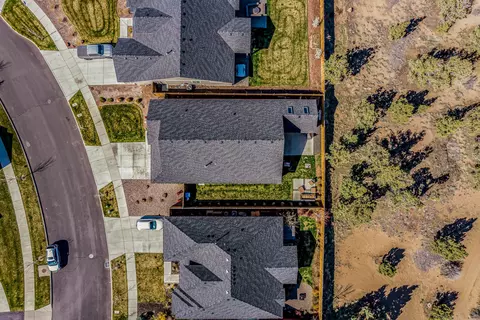 View/Area - 63832 Wellington St, Bend, OR 97701 photo 11 of 13
