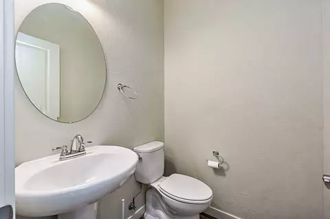 418 Oak St, Phoenix, OR 97535 photo 11