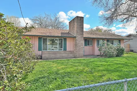 3050 Marliee St, Medford, OR 97501
