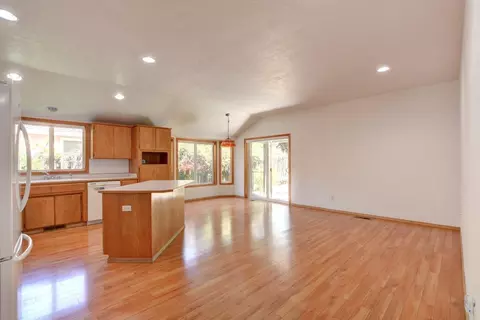 192 Meadow View Dr, Phoenix, OR 97535 photo 14