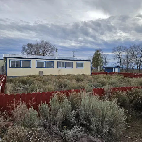 58935 Fossil Lake Rd, Christmas Valley, OR 97641