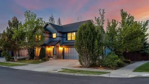 19531 Aster Ln, Bend, OR 97702