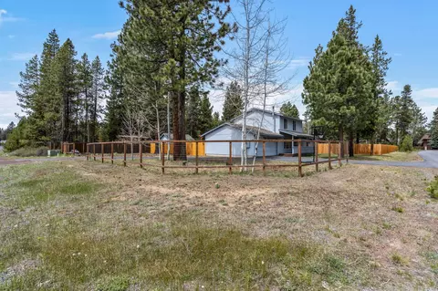 Exterior - 56065 Stellar Dr, Bend, OR 97707 photo 5 of 6