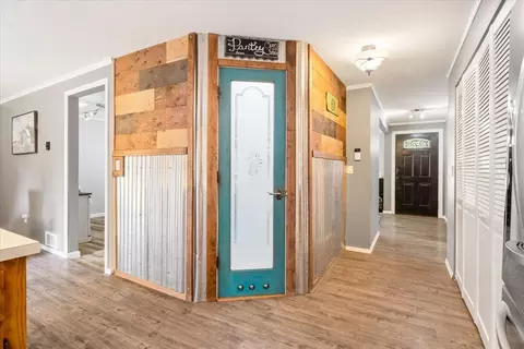 Entry Way - 16015 Twin Dr, La Pine, OR 97739 photo 3 of 3