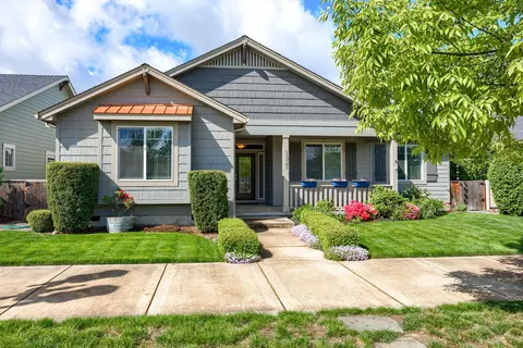 1321 N Haskell St, Central Point, OR 97502 photo 4