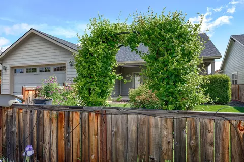 1321 N Haskell St, Central Point, OR 97502 photo 11
