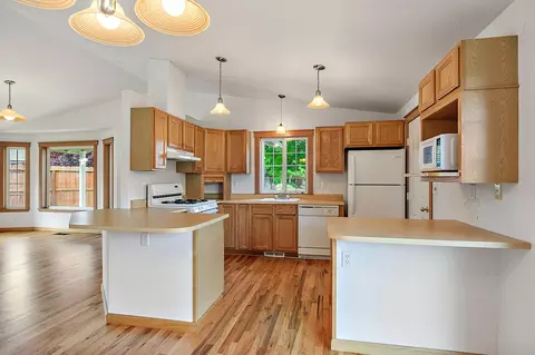 1158 Hampton Dr, Central Point, OR 97502 photo 17