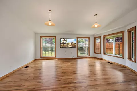 1158 Hampton Dr, Central Point, OR 97502 photo 12