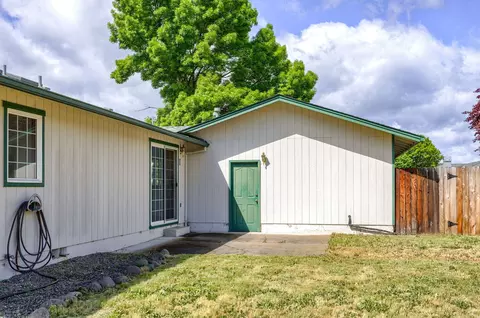 1158 Hampton Dr, Central Point, OR 97502 photo 39