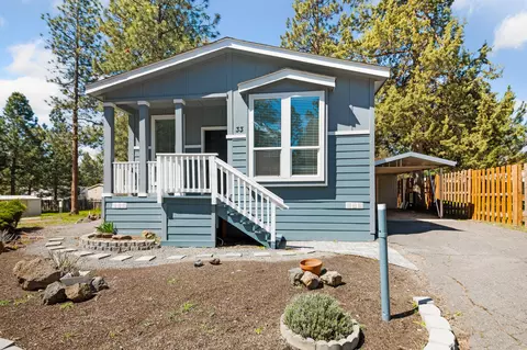 61040 S Queens Dr #33, Bend, OR 97702