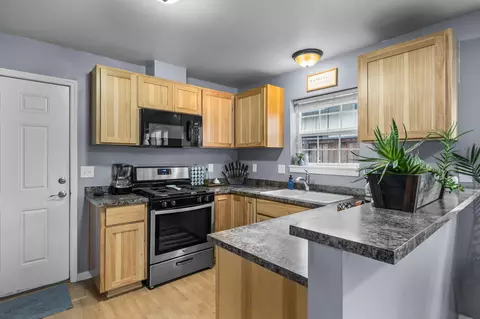 Kitchen - 63156 Lancaster St, Bend, OR 97701 photo 1 of 2