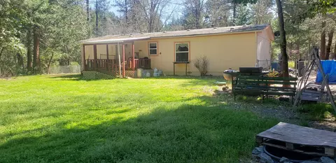 400 Glendon Rd, Cave Junction, OR 97523 photo 3