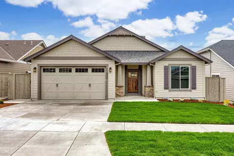 3922 Wyoming Ln, Medford, OR 97504