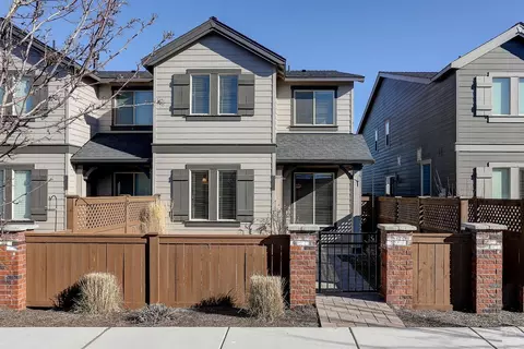 20948 NE High Desert Ln, Bend, OR 97701