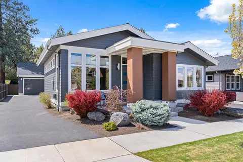 1233 SW Bryanwood Pl, Bend, OR 97702