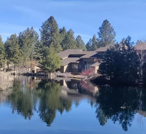 60483 Seventh Mountain Dr #29, Bend, OR 97702