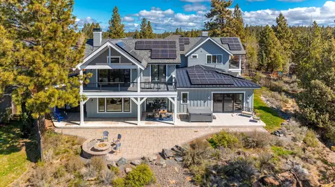 2947 NW Celilo Ln, Bend, OR 97703