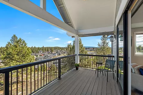 Exterior - 2947 NW Celilo Ln, Bend, OR 97703 photo 8 of 14