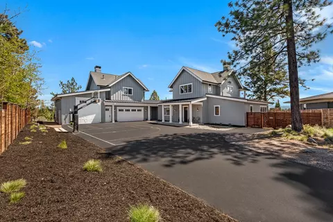 Exterior - 2947 NW Celilo Ln, Bend, OR 97703 photo 2 of 14