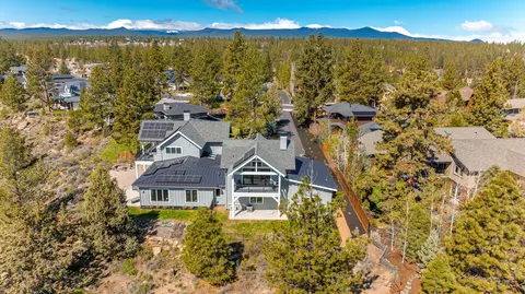 View/Area - 2947 NW Celilo Ln, Bend, OR 97703 photo 2 of 4
