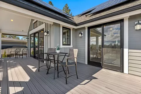 Exterior - 2947 NW Celilo Ln, Bend, OR 97703 photo 5 of 14