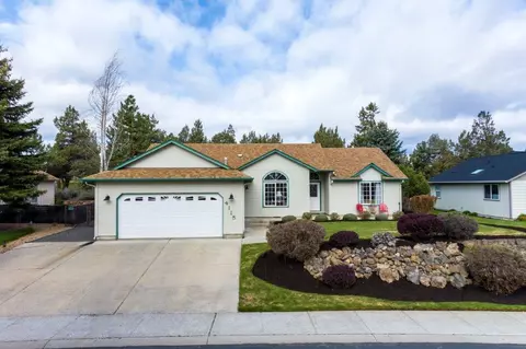 4115 SW Ben Hogan Dr, Redmond, OR 97756
