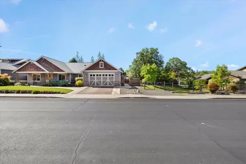 237 Echo Way, Eagle Point, OR 97524 photo 33