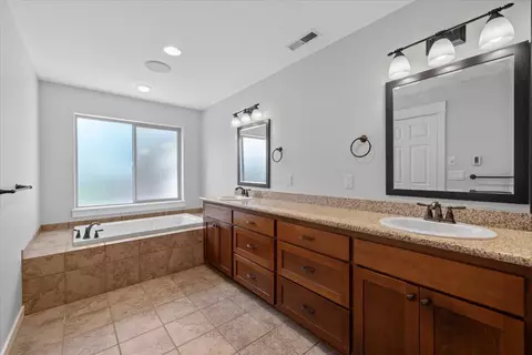 237 Echo Way, Eagle Point, OR 97524 photo 17