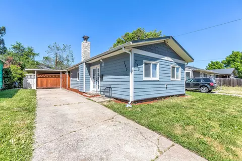725 Broad St, Medford, OR 97501